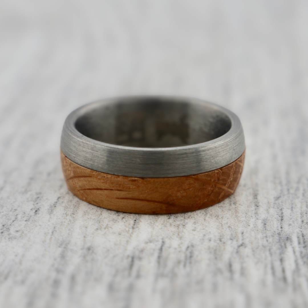 Roadtripmadewood Bagues Bague en tungstène et bois de whisky