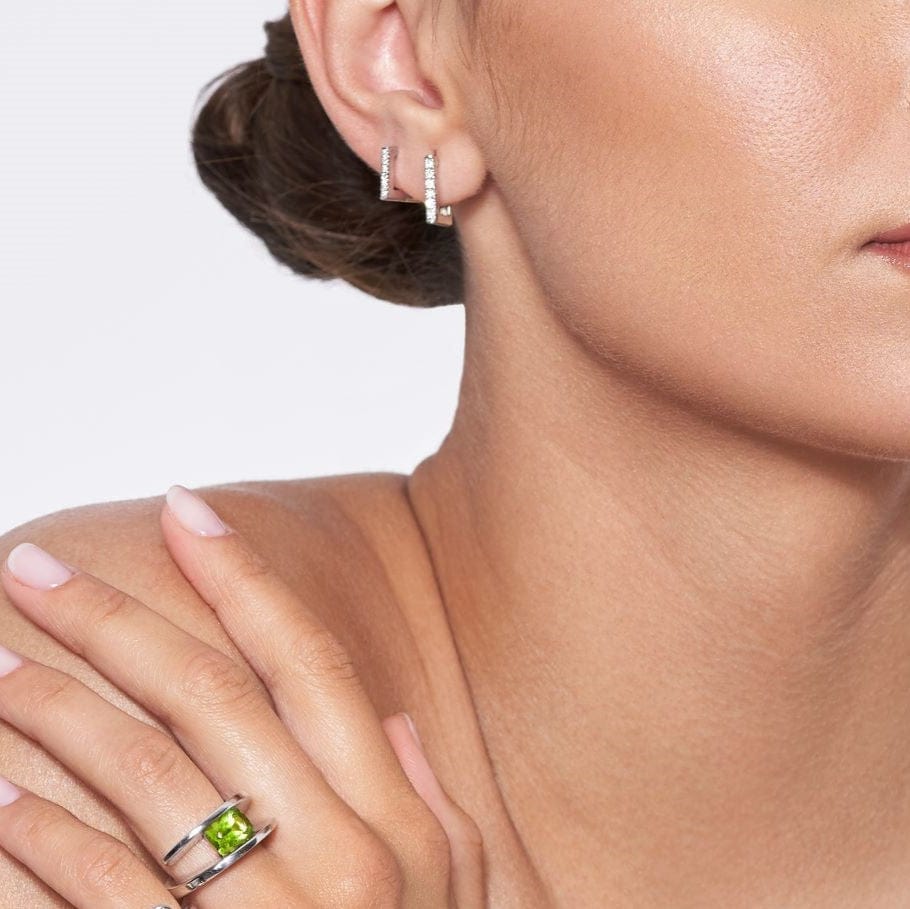 Christine Dwane Boucles d'oreilles Huggies en argent sterling et diamants