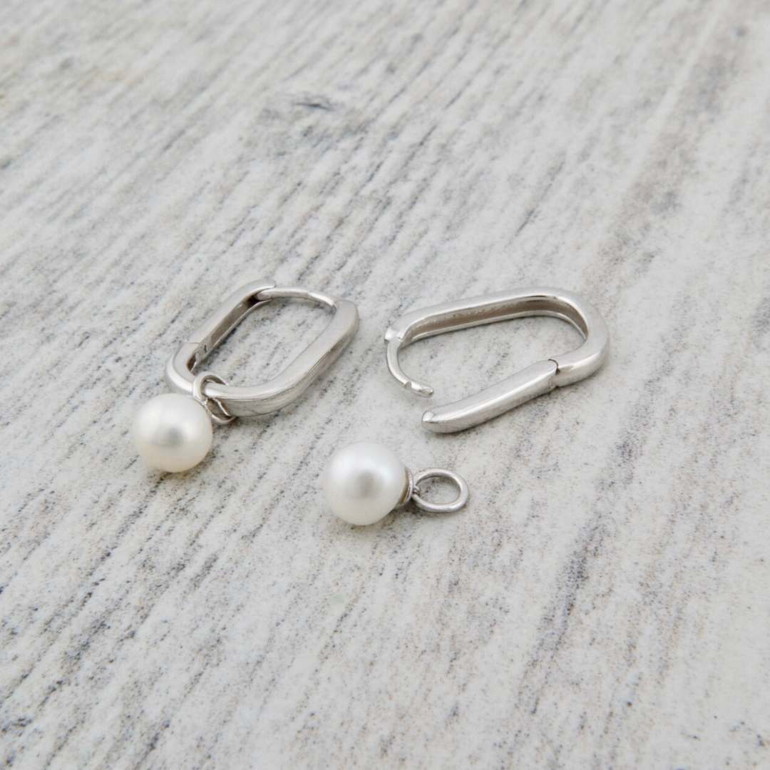 Mathieu Blanchard Boucles d'oreilles Boucles d'oreilles Huggies Perles en argent sterling
