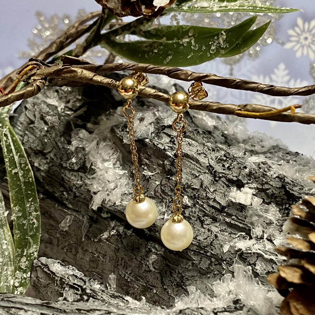 - Boucles d’oreilles perles 8mm et chaines en or jaune 14K