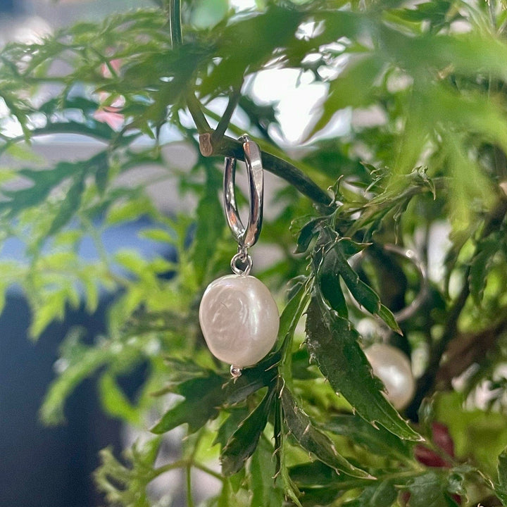 Mathieu Blanchard Boucles d'oreilles Boucles d'oreilles Huggies Perles Baroques en argent sterling