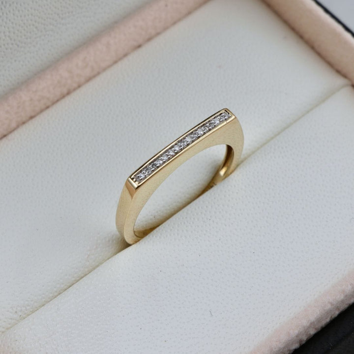 Bague Barre de Diamants Mathieu Blanchard Bagues Bague Barre de Diamants 0,05ctw | Mathieu Blanchard Joaillerie Mathieu Blanchard Joaillerie