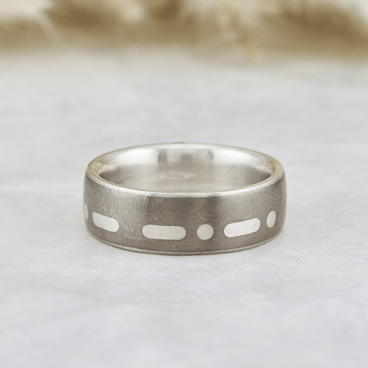 Christine Dwane Bague Code Morse en argent et titane
