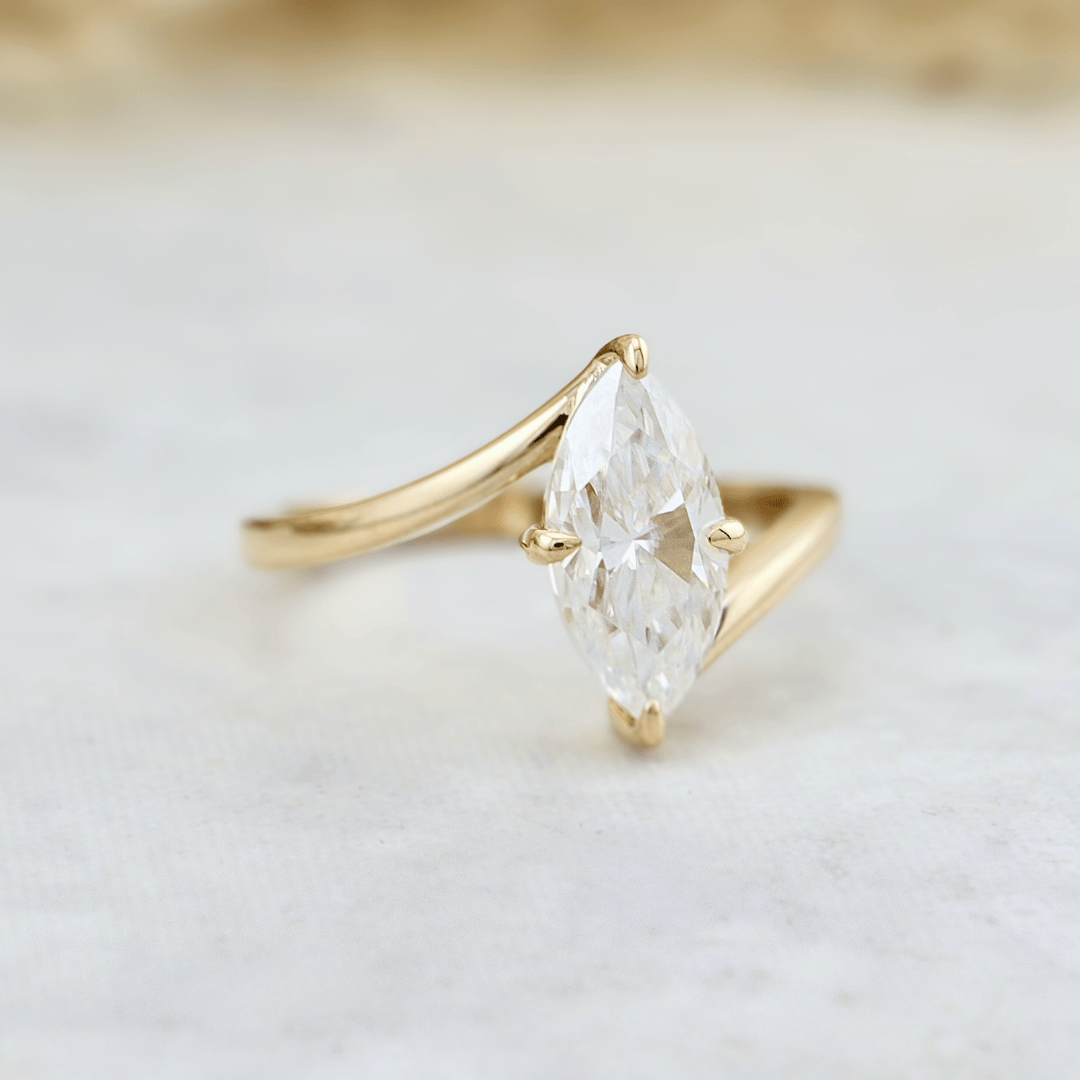 Bague Connexion Marquise Moissanite 1,5 ct Mathieu Blanchard Bagues Bague en or et moissanite marquise 1,5 ct | Mathieu Blanchard Mathieu Blanchard Joaillerie