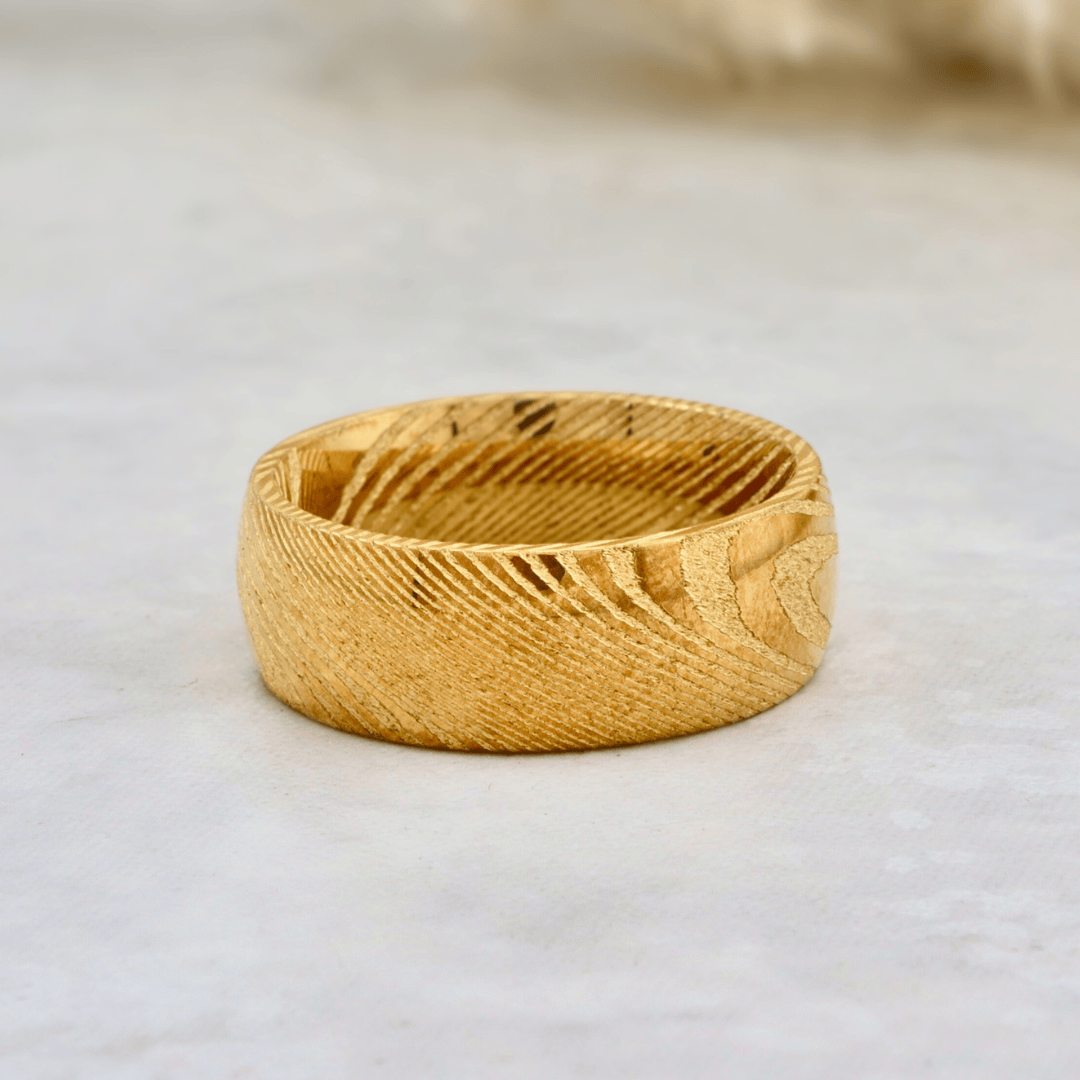 Bague Damas Doré en tungstène Roadtripmadewood Bagues Bague Effet Damas Doré en tungstène | Mathieu Blanchard® Mathieu Blanchard Joaillerie