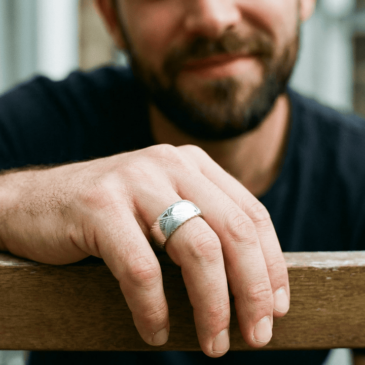 Bague Damas en tungstène Roadtripmadewood Bagues Bague Effet Damas en tungstène | Mathieu Blanchard® Mathieu Blanchard Joaillerie