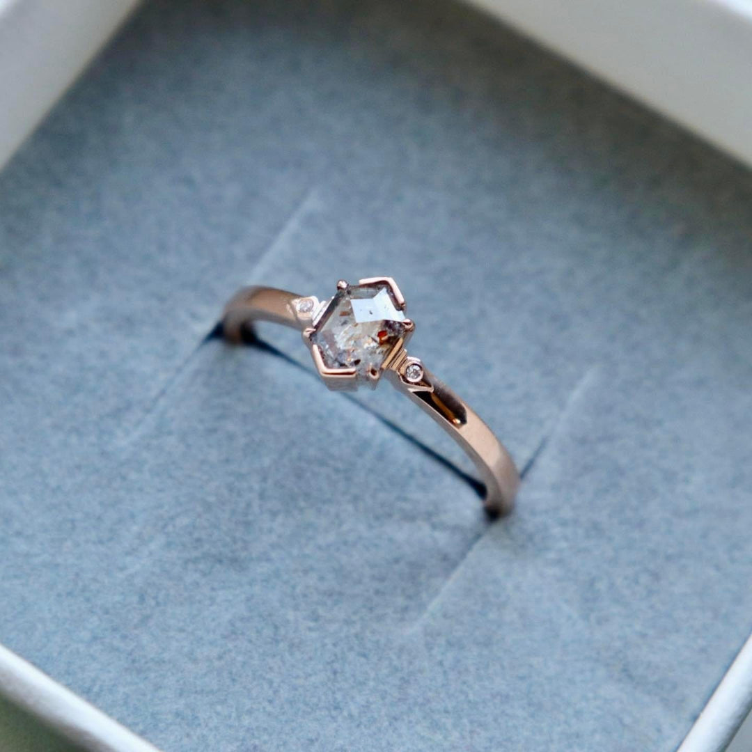 Bague diamant sel &amp; poivre Mathieu Blanchard Bagues Bague diamant sel &amp; poivre Mathieu Blanchard Joaillerie