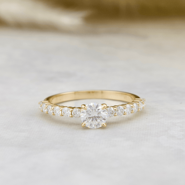 Bague Éclat Moissanites 0.5 ct + 0.42 ctw Mathieu Blanchard Bagues 5 / Or jaune 10K PBAGDM13066S-5 Bague de fiançaille Moissanites 0.5 ct + 0.42 ctw | Mathieu Blanchard Mathieu Blanchard Joaillerie