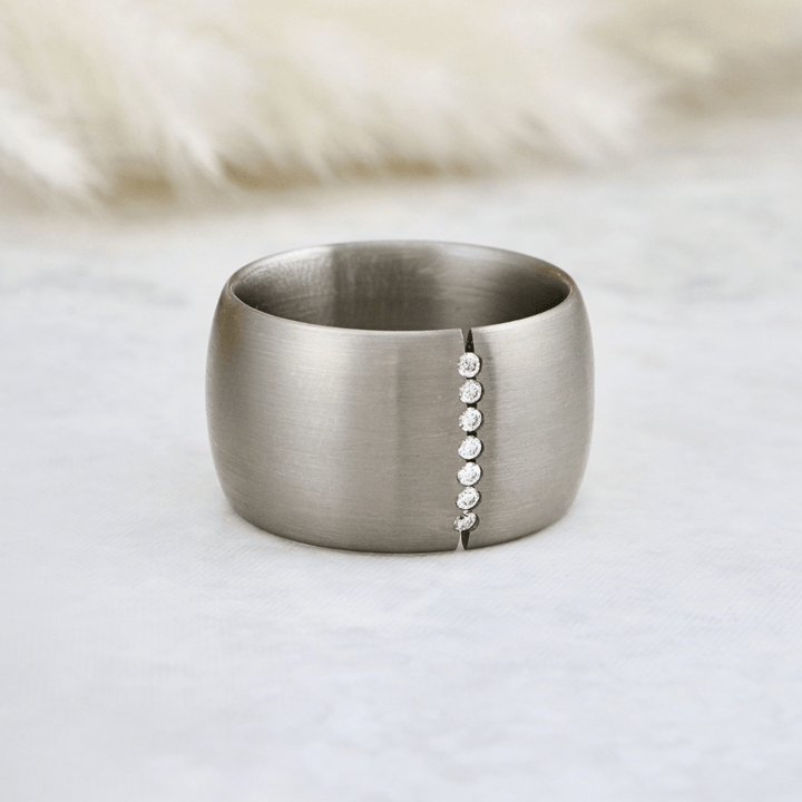 Christine Dwane Bague en argent, titane et diamants