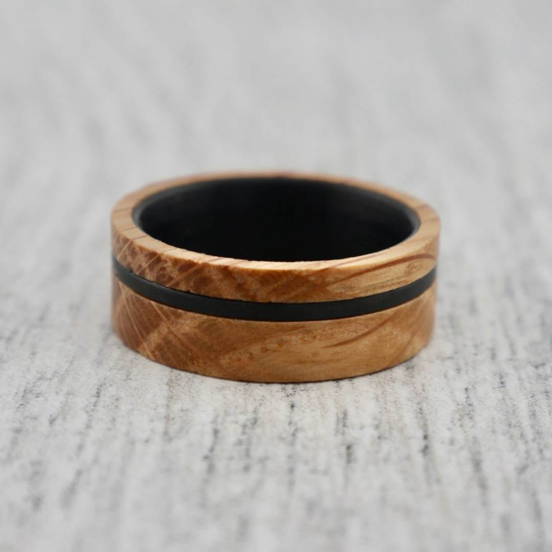 Roadtripmadewood Bagues Bague en tungstène et bois de whisky