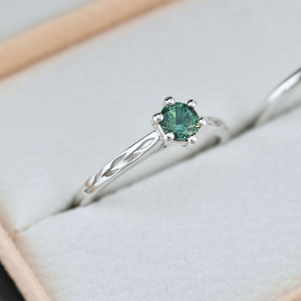 Bague Ensemble d'alliances et saphir Bleu Vert Mathieu Blanchard Bagues Ensemble de bagues | Conception sur mesure | Mathieu Blanchard Mathieu Blanchard Joaillerie