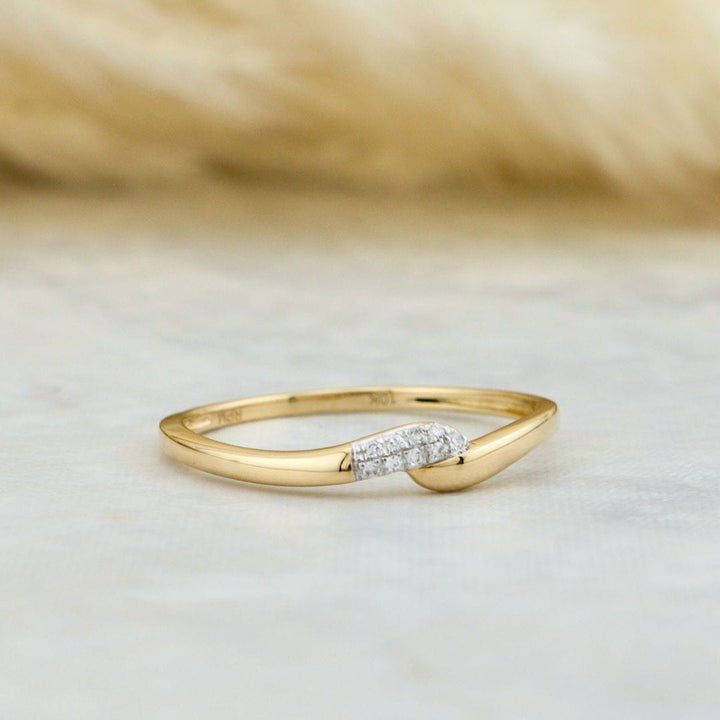 Bague et diamants - Bagues Bague minimaliste en or 10K et diamants | Mathieu Blanchard Mathieu Blanchard Joaillerie