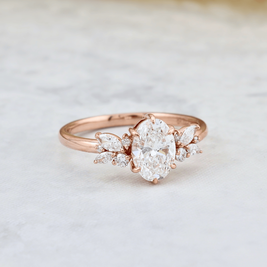 Bague Fancy et diamants Mathieu Blanchard Bagues Bague sur mesure Fancy | Diamant oval | Mathieu Blanchard Joaillerie Mathieu Blanchard Joaillerie