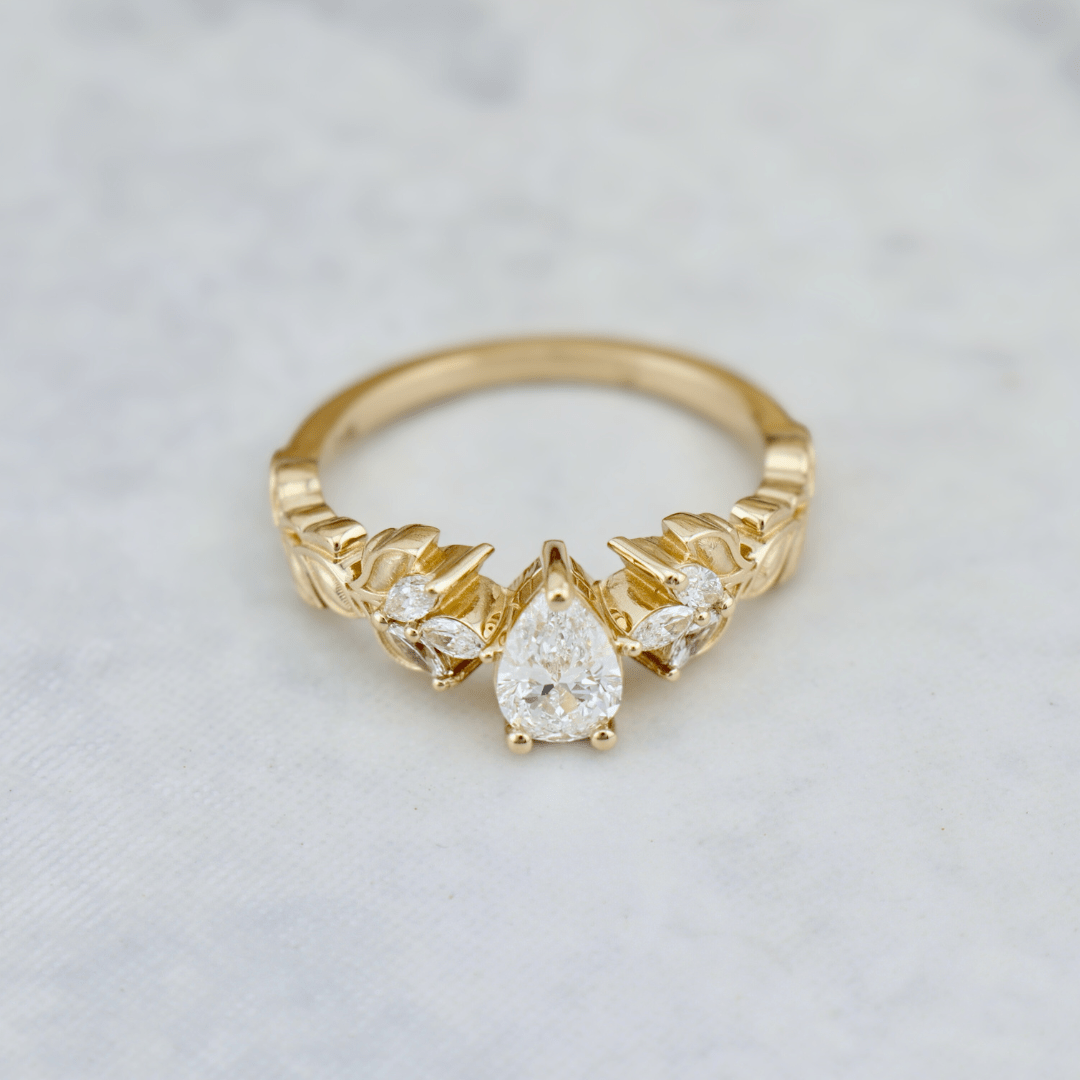 Bague Florale et diamants Mathieu Blanchard Bagues Bague de fiançailles Florale | Diamants | Mathieu Blanchard Joaillerie Mathieu Blanchard Joaillerie