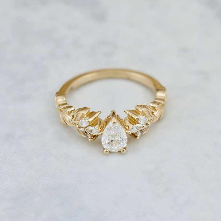 Bague Florale et diamants Mathieu Blanchard Bagues Bague de fiançailles Florale | Diamants | Mathieu Blanchard Joaillerie Mathieu Blanchard Joaillerie