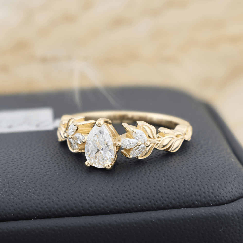 Bague Florale et diamants Mathieu Blanchard Bagues Bague de fiançailles Florale | Diamants | Mathieu Blanchard Joaillerie Mathieu Blanchard Joaillerie