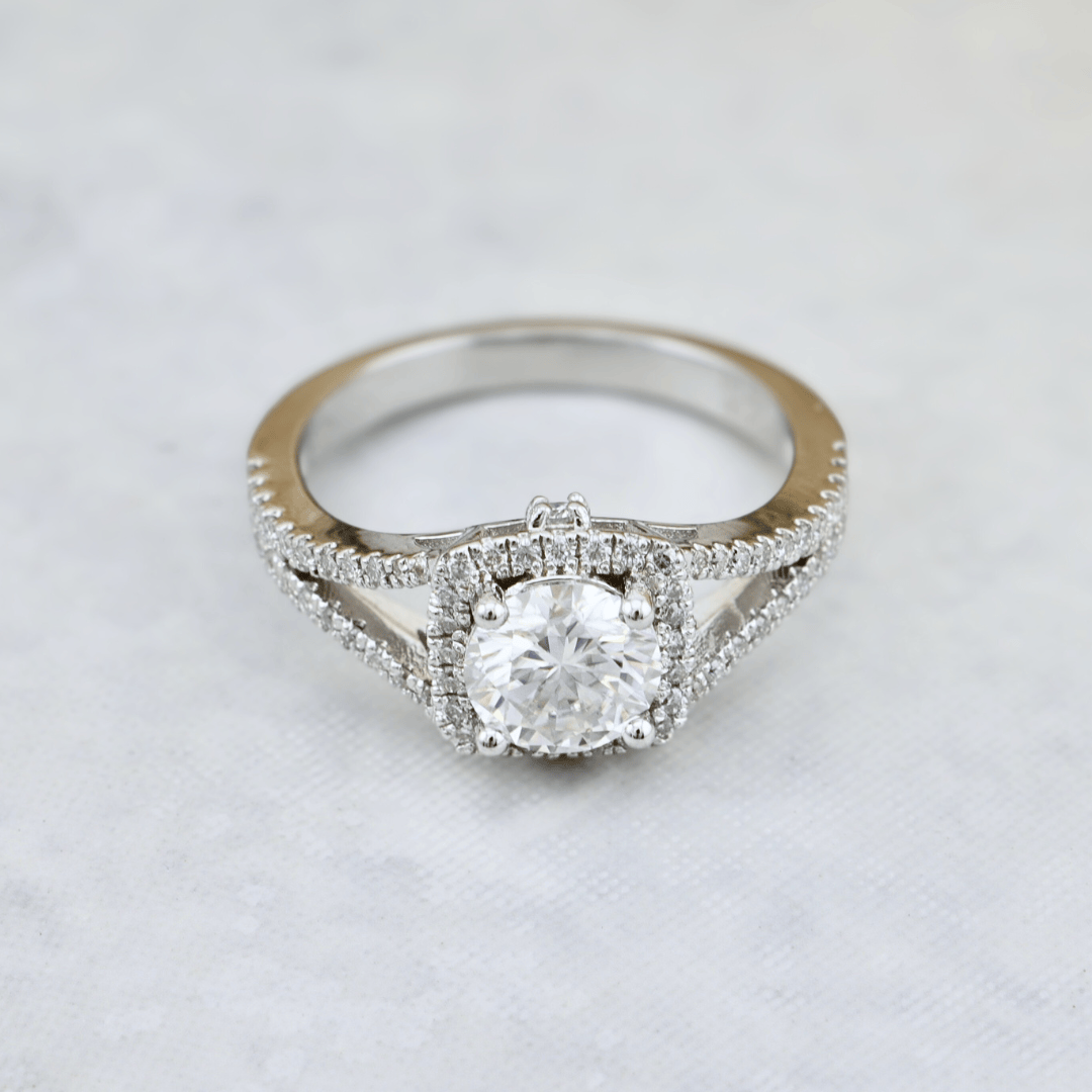 Mathieu Blanchard Bague Halo en argent sterling et moissanites