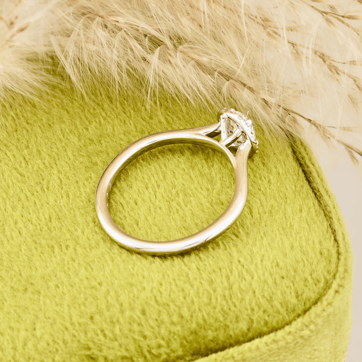 Mathieu Blanchard Bagues Bague Halo Oval en or 14K - 18K ou platine et diamants 0,6 ctw