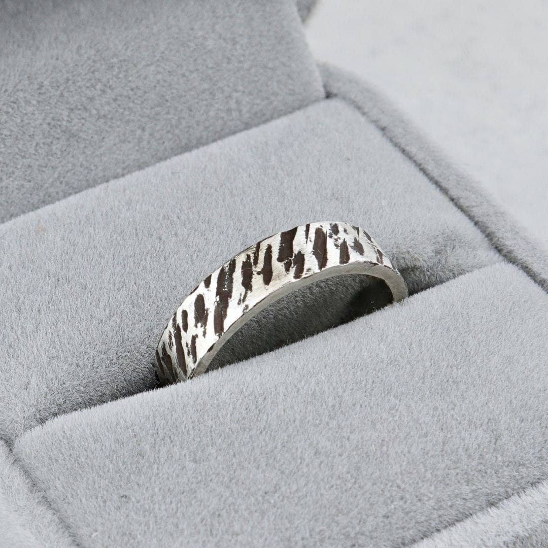 Bague jonc L’écorché en argent sterling Mathieu Blanchard Bagues Jonc L’écorché en argent sterling  | Mathieu Blanchard Mathieu Blanchard Joaillerie