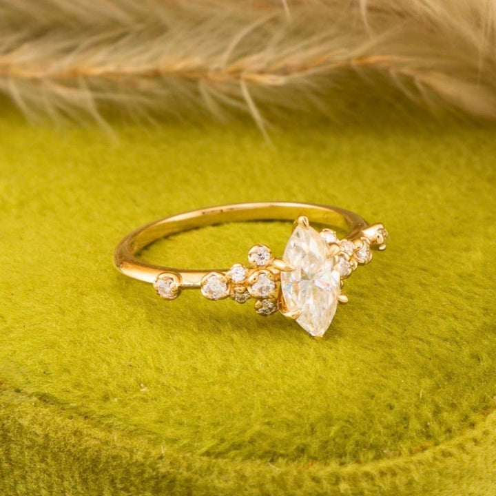 Bague Nuage Marquise Moissanites Mathieu Blanchard Bagues Solitaire Moissanite Marquise 0,5ct en or 10K ou 925 | Mathieu Blanchard Mathieu Blanchard Joaillerie