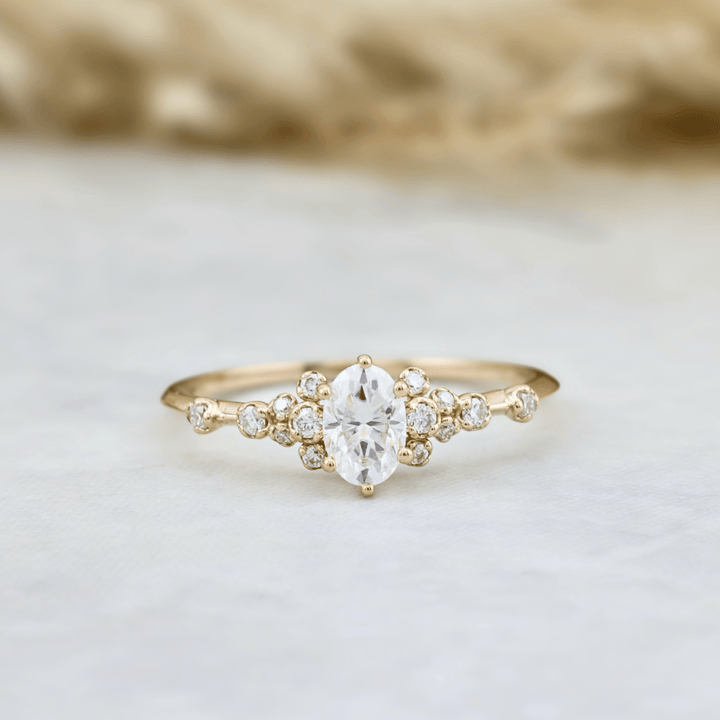 Bague Nuage Ovale Moissanites Mathieu Blanchard Bagues Solitaire Moissanite Ovale 0,4ct en or 10K ou 925 | Mathieu Blanchard Mathieu Blanchard Joaillerie