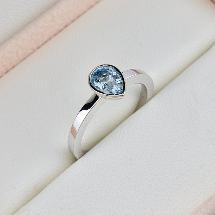 Bague Poire et aigue marine Mathieu Blanchard Bagues Bague en or 14K  - 18K et aigue-marine AAA | Mathieu Blanchard Mathieu Blanchard Joaillerie