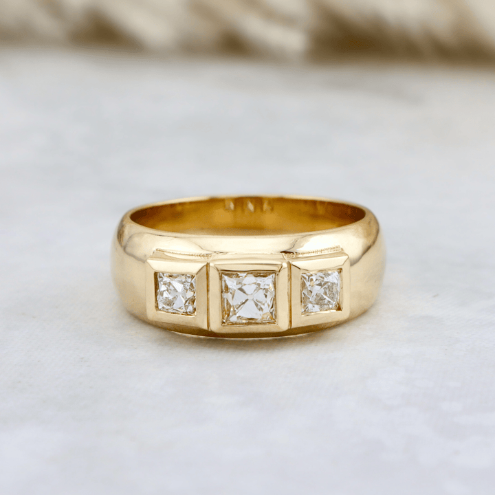 Bague Princesse et diamants Mathieu Blanchard Bagues Bague sur mesure - Diamants Princesse en or 18K | Mathieu Blanchard Mathieu Blanchard Joaillerie