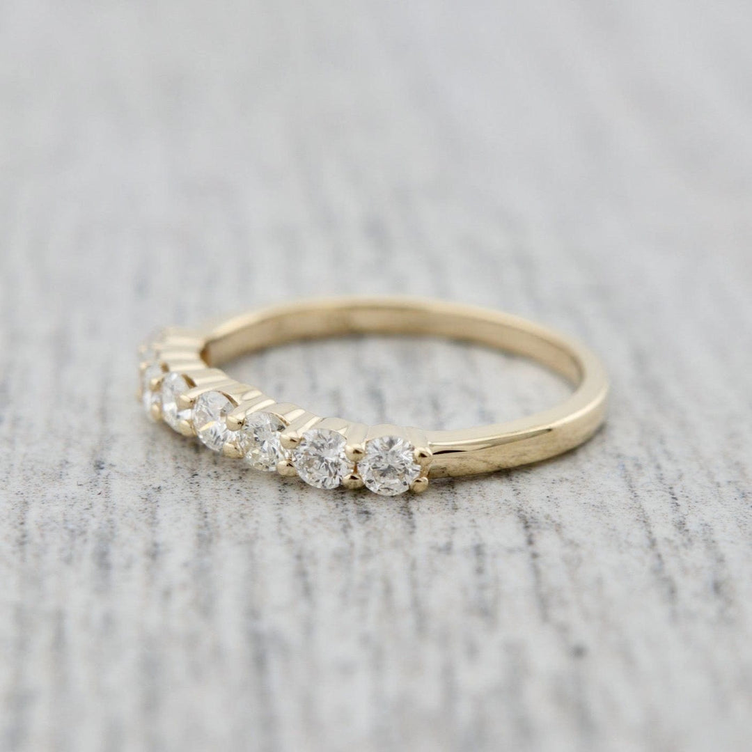 Bague semi-éternité courbe et diamants Mathieu Blanchard Bagues Bague semi-éternité courbe et diamants Mathieu Blanchard Joaillerie