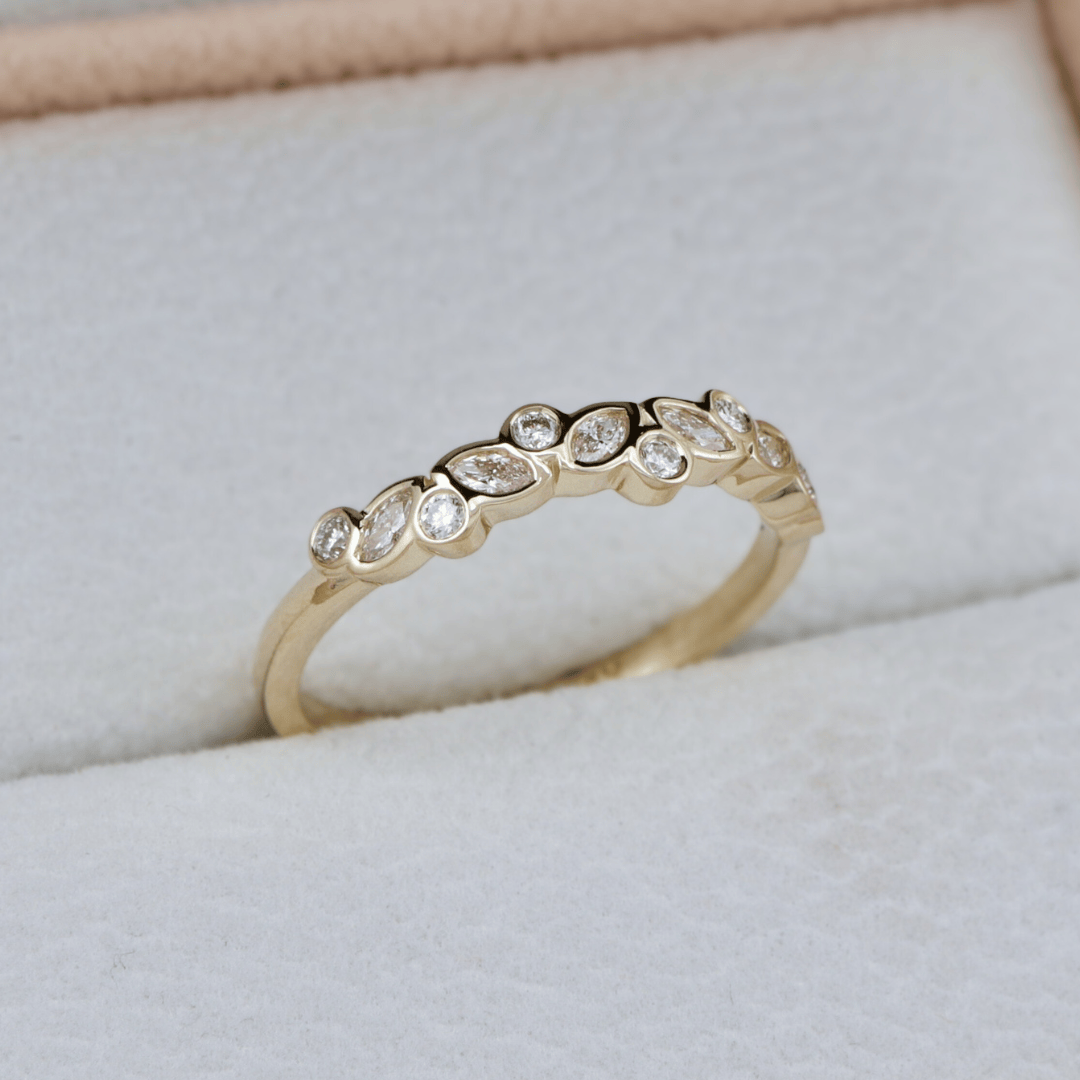 Bague semi-éternité Marquise Diamants Mathieu Blanchard Bagues Semi-éternité diamants  Marquise Laboratoire | Mathieu Blanchard Mathieu Blanchard Joaillerie