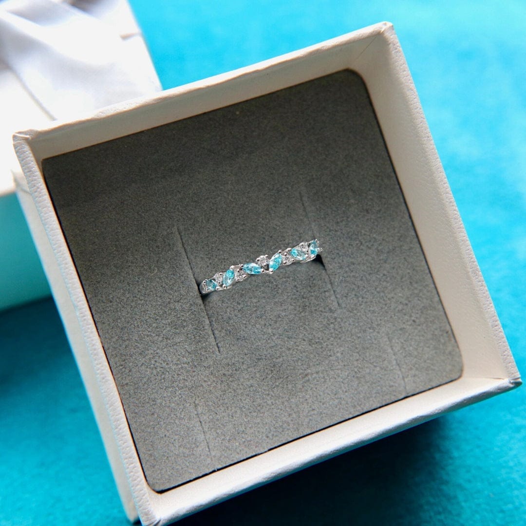 Mathieu Blanchard Bagues Bague semi-éternité Marquise en or 14K, diamants et aigues-marines