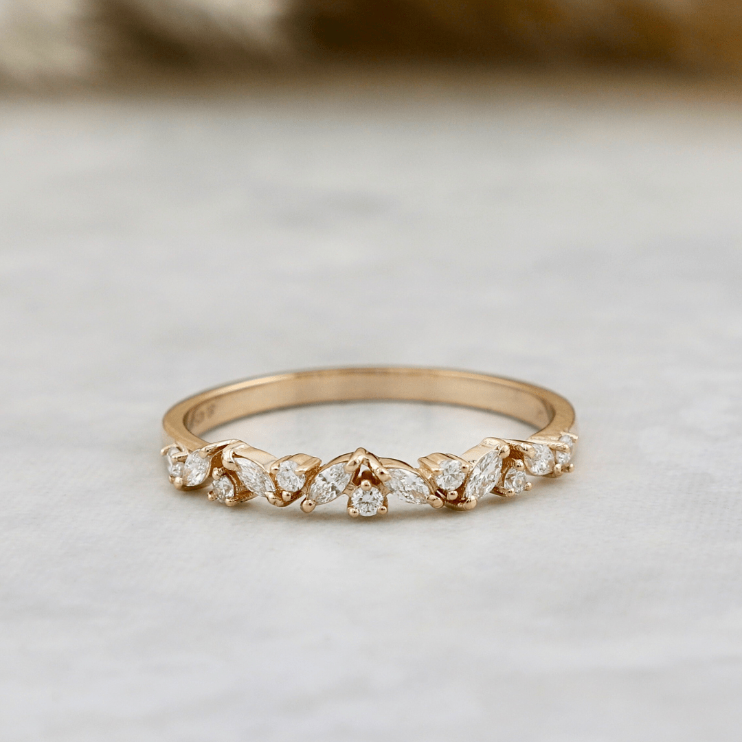 Mathieu Blanchard Bagues Bague semi-éternité Marquise en or 14K et diamants