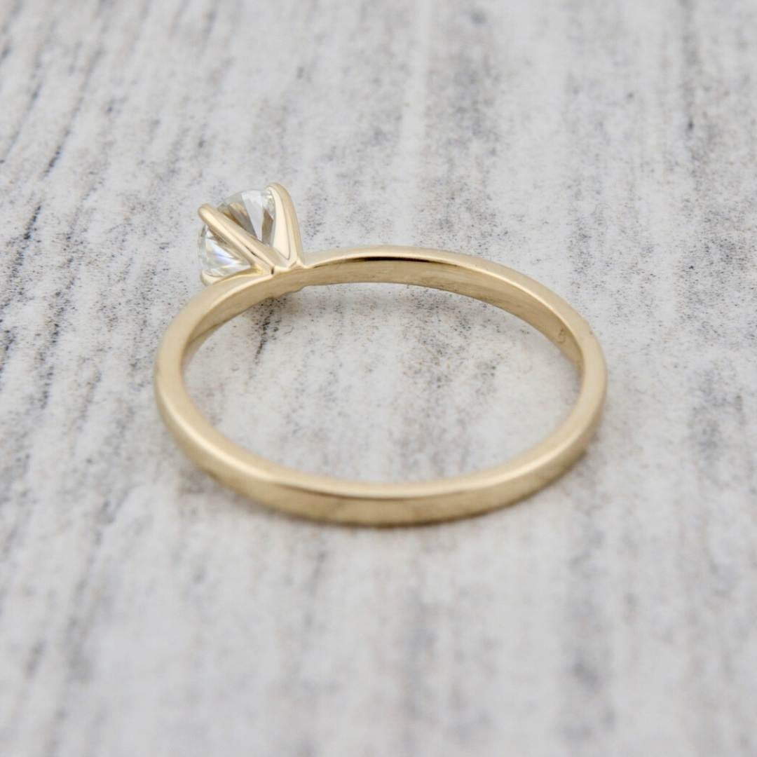 Mathieu Blanchard Bagues Bague solitaire Classique en or 10K et moissanite