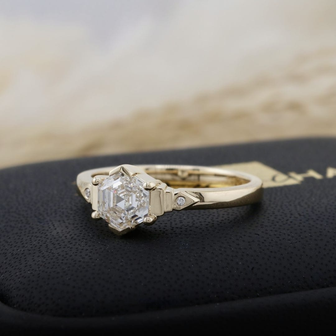 Bague Solitaire Diamant Hexagone 1 ct Mathieu Blanchard Bagues Bague Solitaire Diamant Hexagone 1 ct | Mathieu Blanchard Mathieu Blanchard Joaillerie