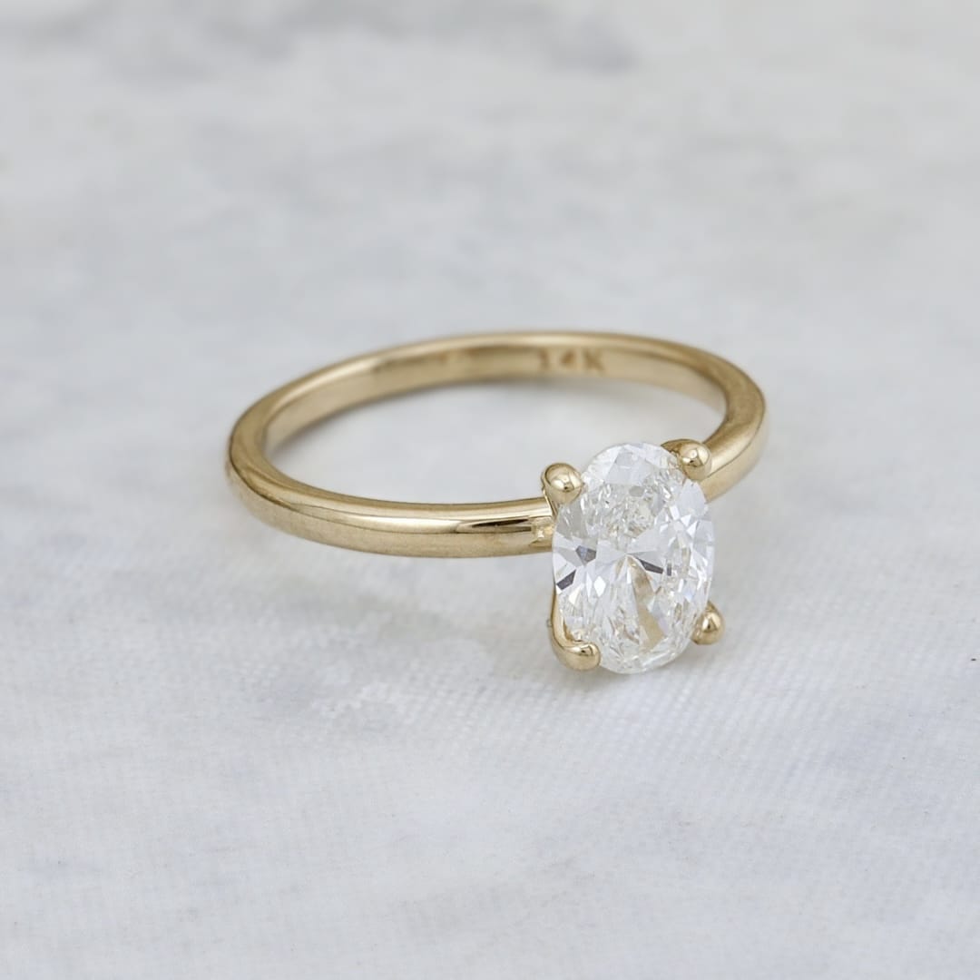Bague solitaire Diamant Ovale 0,5 ct 1 ct Mathieu Blanchard Bagues Bague Solitaire en or 14K - 18K et diamant oval 0,5ct | Mathieu Blanchard Mathieu Blanchard Joaillerie