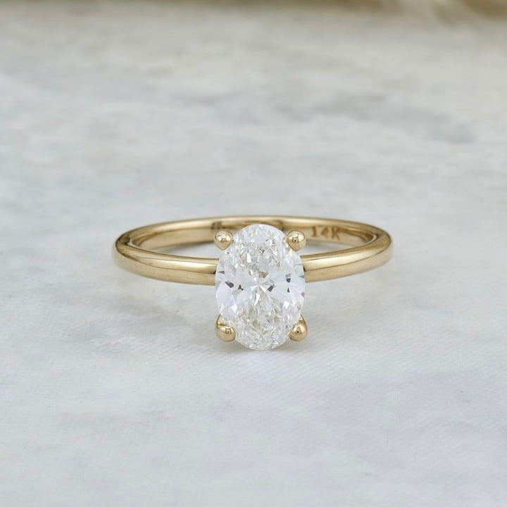 Bague solitaire Diamant Ovale 0,5 ct 1 ct Mathieu Blanchard Bagues Bague Solitaire en or 14K - 18K et diamant oval 0,5ct | Mathieu Blanchard Mathieu Blanchard Joaillerie