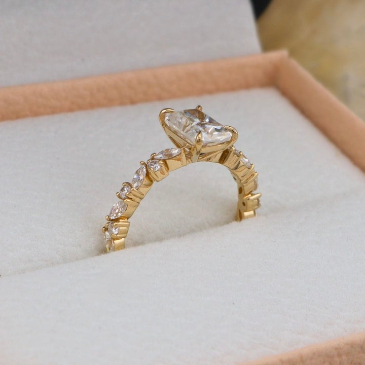 Mathieu Blanchard Bagues Bague solitaire - Diamant Radiant &amp; Marquise