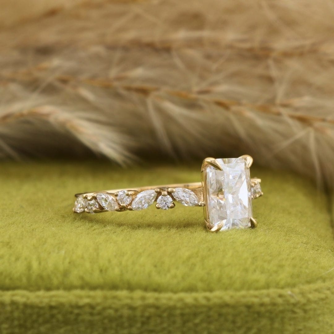 Bague solitaire Diamant Radiant &amp; Marquise Mathieu Blanchard Bagues Bague de fiançailles radiant 1ct &amp; Marquise | Mathieu Blanchard Mathieu Blanchard Joaillerie