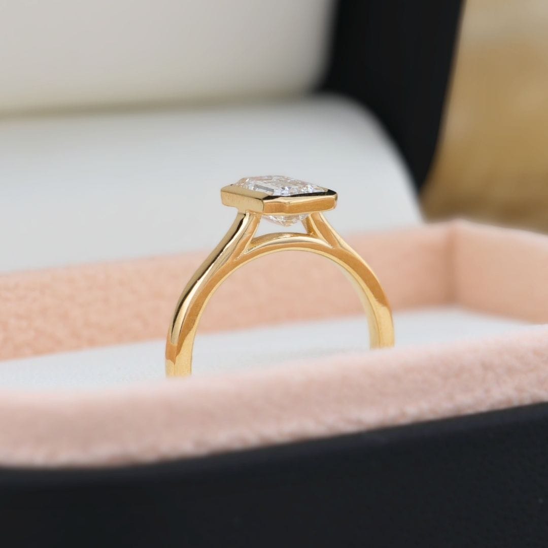 Bague solitaire Émeraude diamant 1 ct Mathieu Blanchard Bagues Bague solitaire Émeraude diamant 1 ct | Mathieu Blanchard Mathieu Blanchard Joaillerie