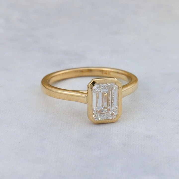 Bague solitaire Émeraude diamant 1 ct Mathieu Blanchard Bagues Bague solitaire Émeraude diamant 1 ct | Mathieu Blanchard Mathieu Blanchard Joaillerie