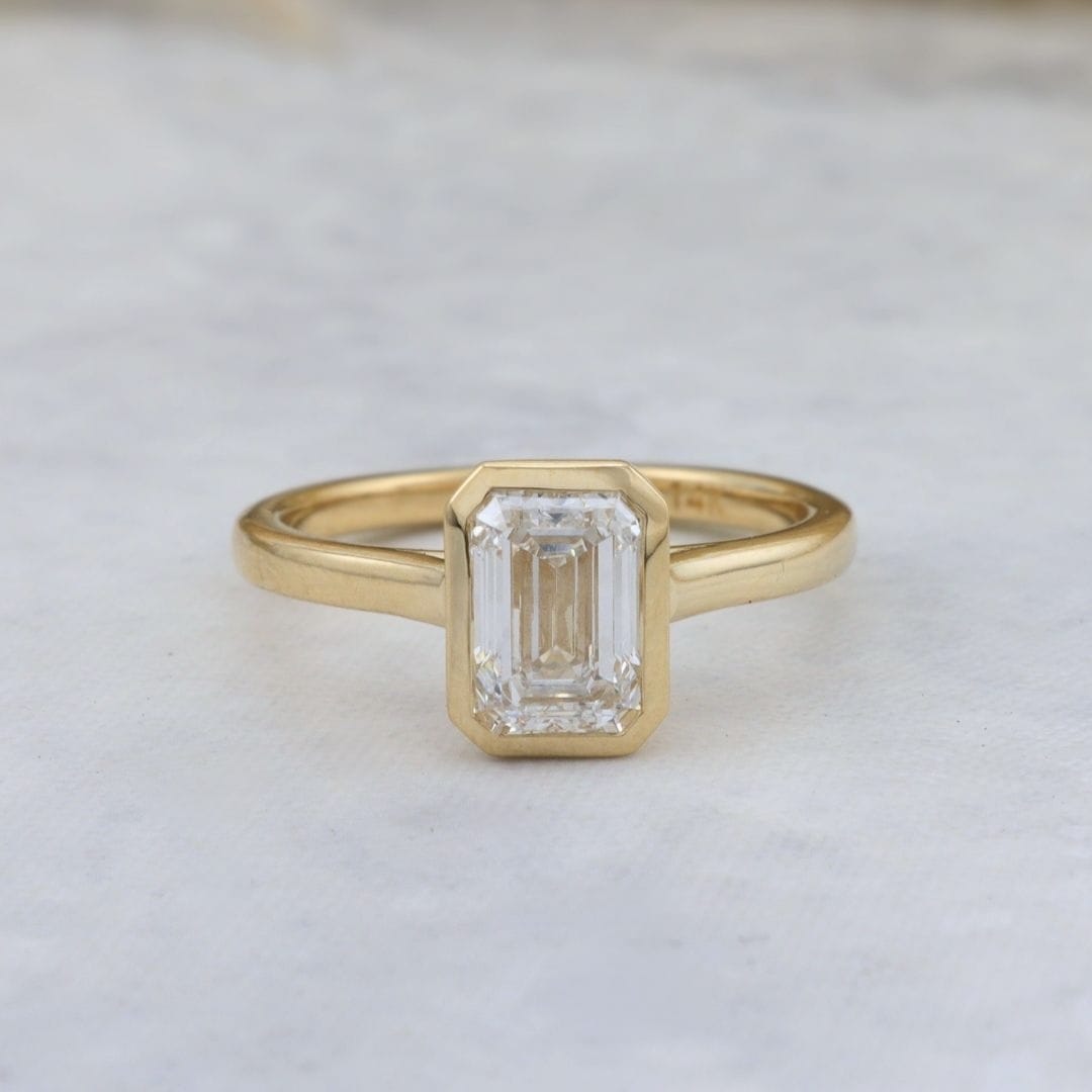 Bague solitaire Émeraude diamant 1 ct Mathieu Blanchard Bagues Bague solitaire Émeraude diamant 1 ct | Mathieu Blanchard Mathieu Blanchard Joaillerie