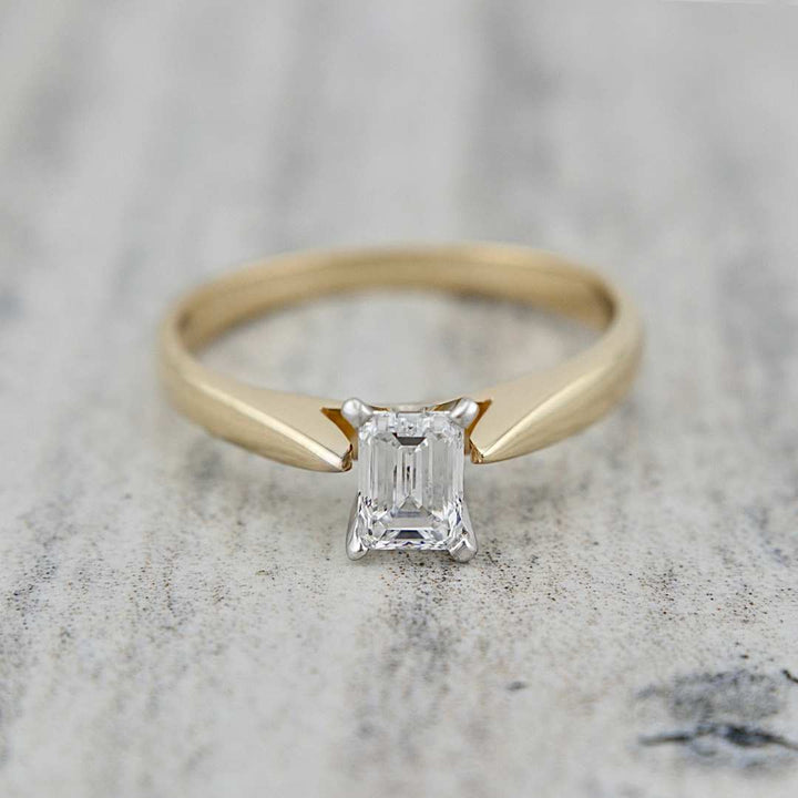 Mathieu Blanchard Bagues Bague solitaire Émeraude en or 14K et diamant