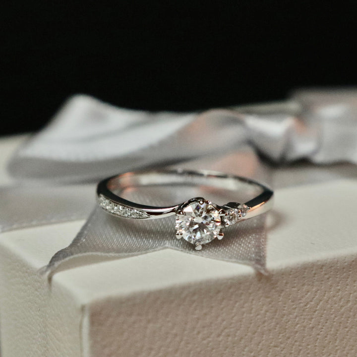 Mathieu Blanchard Bagues Bague solitaire en or 10K et moissanites
