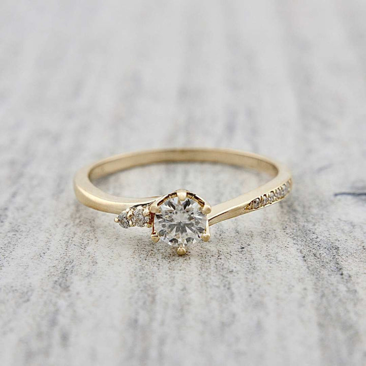 Mathieu Blanchard Bagues Bague solitaire en or 10K et moissanites
