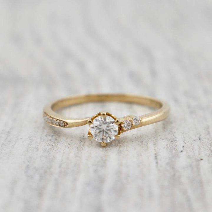 Mathieu Blanchard Bagues Bague solitaire en or 10K et moissanites