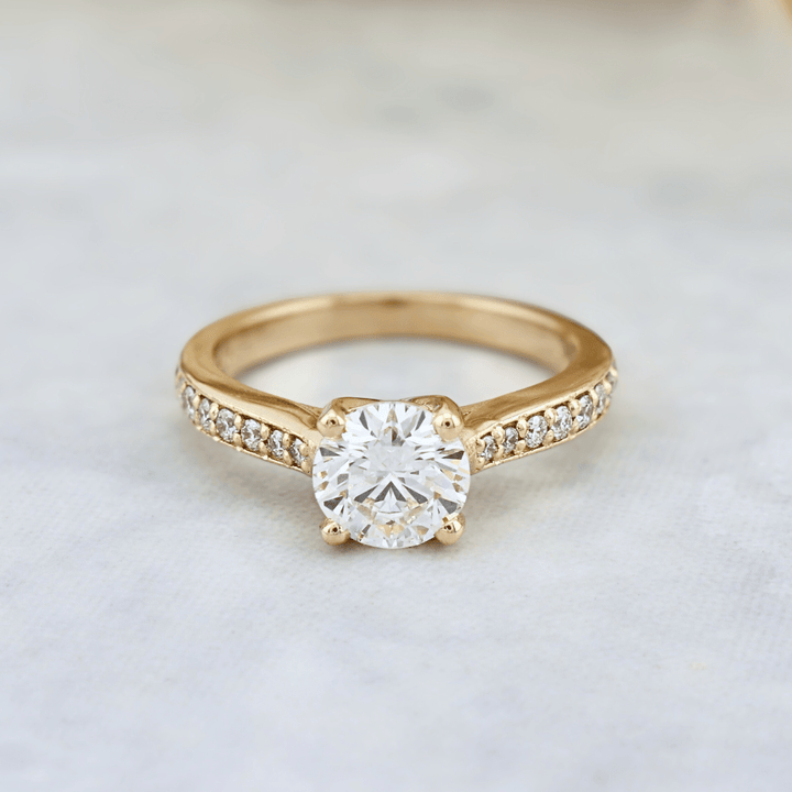 Bague solitaire Pavé et diamant 1 ct Mathieu Blanchard Bagues Bague de fiançailles solitaire pavée - 1ct | Mathieu Blanchard Mathieu Blanchard Joaillerie