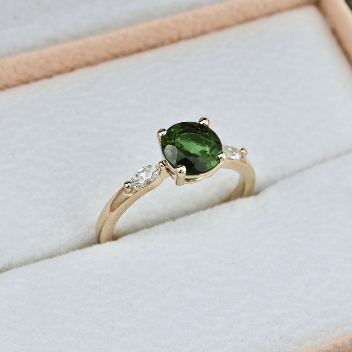 Bague Tourmaline et Diamants Mathieu Blanchard Bagues Bague sur mesure Tourmaline verte et Diamants | Mathieu Blanchard Mathieu Blanchard Joaillerie