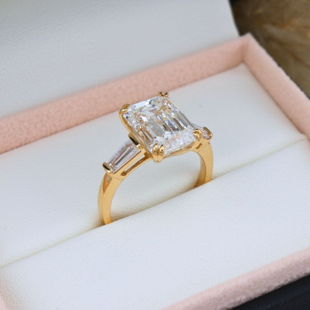 Mathieu Blanchard Bagues Bague Trapèze - Diamant Émeraude 6 ct