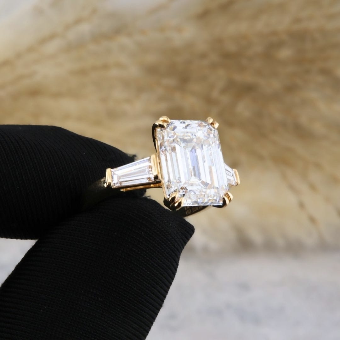 Bague Trapèze Diamant Émeraude 6 ct Mathieu Blanchard Bagues Bague de fiançailles - Diamant Émeraude 6 ct | Mathieu Blanchard Mathieu Blanchard Joaillerie