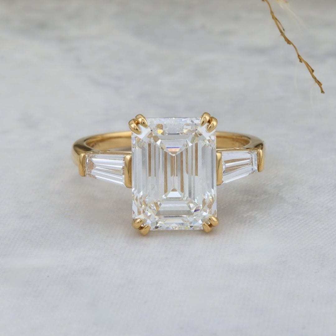 Bague Trapèze Diamant Émeraude 6 ct Mathieu Blanchard Bagues Bague de fiançailles - Diamant Émeraude 6 ct | Mathieu Blanchard Mathieu Blanchard Joaillerie