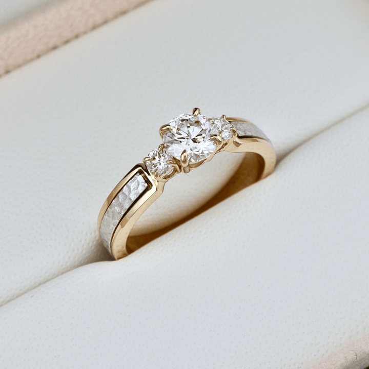 Mathieu Blanchard Bagues Bague Trilogie Martelée à diamants 0,81 CTW